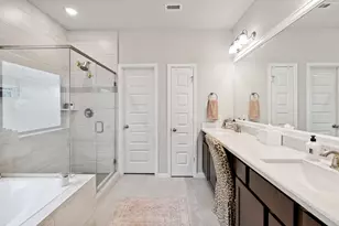10612 Centre Glade Dr, Houston, TX 77043 - Photo 16