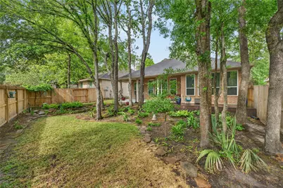70 E Northcastle Circle, The Woodlands, TX 77384 - Photo 32