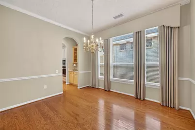 70 E Northcastle Circle, The Woodlands, TX 77384 - Photo 8