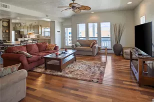 3101 Diane, Crystal Beach, TX 77650 - Photo 12