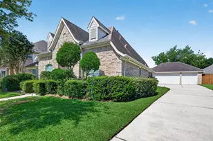 4003 Copper Crk, Baytown, TX 77521 - Photo 4