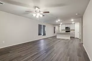 2250 Yelverton Ter Trl, Spring, TX 77373 - Photo 8