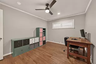 4814 Omeara Dr, Houston, TX 77035 - Photo 26