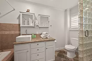 4814 Omeara Dr, Houston, TX 77035 - Photo 34