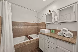 4814 Omeara Dr, Houston, TX 77035 - Photo 34