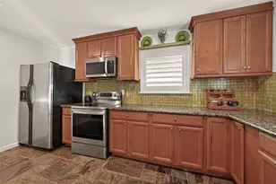 4814 Omeara Dr, Houston, TX 77035 - Photo 18