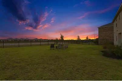 2308 Eagle Nook Drive, Texas City, TX 77568 - Photo 2