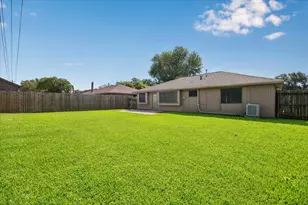 1113 Canyon Springs Dr, La Porte, TX 77571 - Photo 22