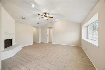 1113 Canyon Springs Drive, La Porte, TX 77571 - Photo 4