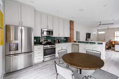 3209 Avenue P 1/2, Galveston, TX 77550 - Photo 14