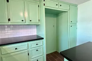 322 Hays Rd, Oyster Creek, TX 77541 - Photo 6