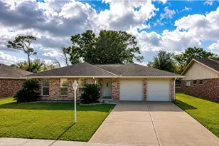 741 E Amherst Ln, Deer Park, TX 77536 - Photo 1