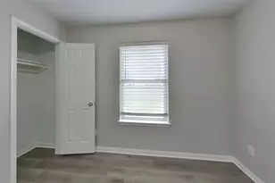 308 Crooked Pine Court, Conroe, TX 77304 - Photo 16