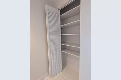 5001 Woodway Drive #1705, Houston, TX 77056 - Photo 10