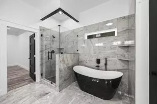 85 Lakeway Ct Ct, Conroe, TX 77304 - Photo 18