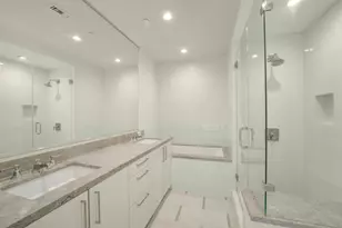 2047 Westcreek Ln, Houston, TX 77027 - Photo 14