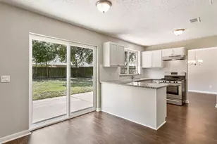 13219 Klamath Falls Dr, Houston, TX 77041 - Photo 8