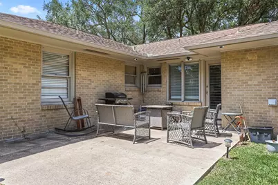 26 S Pin Oak Drive, Texas City, TX 77591 - Photo 16