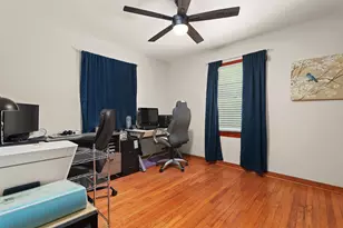 26 S Pin Oak Dr, Texas City, TX 77591 - Photo 12