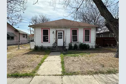 136 E High Avenue, San Antonio, TX 78210 - Photo 1