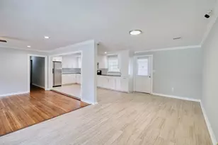 7557 Meadowview Dr, Houston, TX 77037 - Photo 6