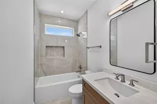 1424 W 23rd St, Houston, TX 77008 - Photo 14