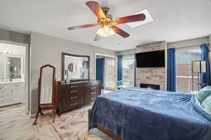 18800 Egret Bay Blvd, Webster, TX 77058 - Photo 12