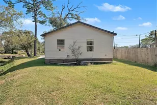 12215 Myrtle Ave, Crosby, TX 77532 - Photo 16