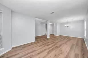 9002 Sundown Dr, Pearland, TX 77584 - Photo 12