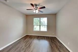 179 S Holly St, Georgetown, TX 78626 - Photo 6