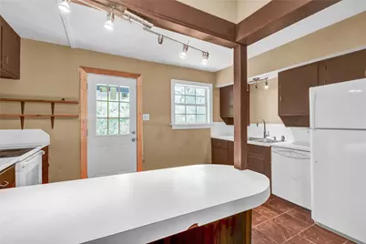 519 Magnolia Street, Lake Jackson, TX 77566 - Photo 6