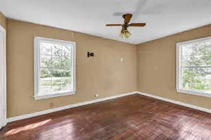 519 Magnolia St, Lake Jackson, TX 77566 - Photo 12