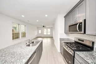 21119 Dolphin Bay Ln, Cypress, TX 77433 - Photo 18