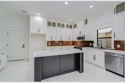 117 E 38th Street, Houston, TX 77018 - Photo 12