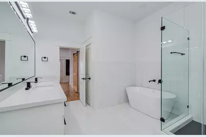 117 E 38th Street, Houston, TX 77018 - Photo 22