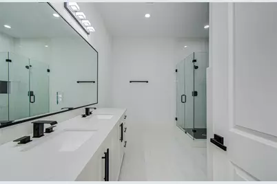 117 E 38th Street, Houston, TX 77018 - Photo 20