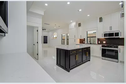 117 E 38th Street, Houston, TX 77018 - Photo 10