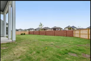 5602 King Plains Creek Ln, Sugar Land, TX 77479 - Photo 4