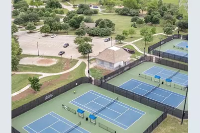 5602 King Plains Creek Ln, Sugar Land, TX 77479 - Photo 6