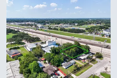 11110 E Hardy Road, Houston, TX 77093 - Photo 1