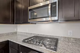 12203 Ridge Top Dr, Conroe, TX 77304 - Photo 6