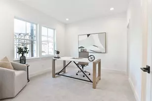 1018 W 15th 1/2 St, Houston, TX 77008 - Photo 6