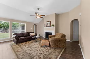 6318 Pleasant Stream Dr, Katy, TX 77449 - Photo 4