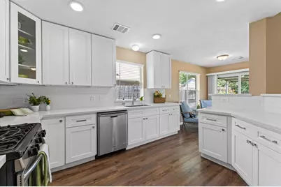 6318 Pleasant Stream Drive, Katy, TX 77449 - Photo 10