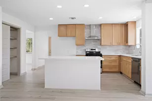 24518 Sunny Glen Dr, Houston, TX 77336 - Photo 16