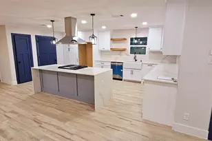 18630 Prince William Ln, Houston, TX 77058 - Photo 8