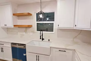 18630 Prince William Ln, Houston, TX 77058 - Photo 6