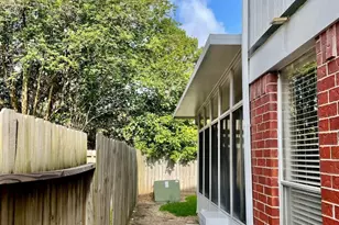 16302 Flint Run Way, Sugar Land, TX 77498 - Photo 16