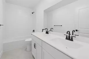 4727 Bay Vista Dr, Baytown, TX 77523 - Photo 8