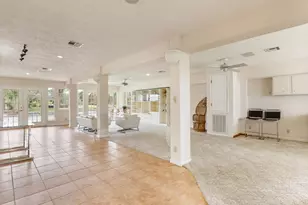 138 Vivian St, Brazoria, TX 77422 - Photo 4